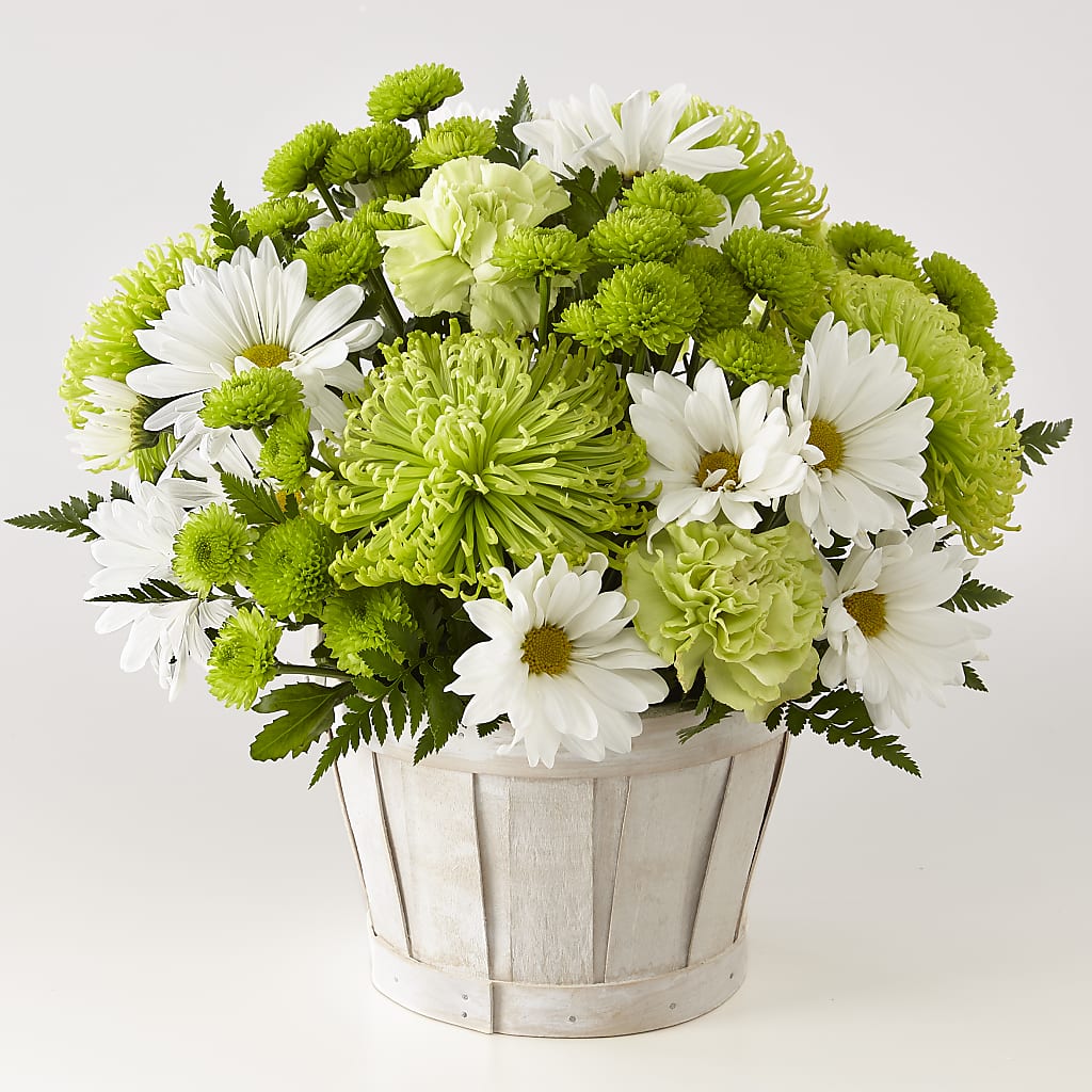 Lucky Charm Basket (Standard) – RESILIENT ROSES FLORAL & DECOR LLC, Jacksonville FL