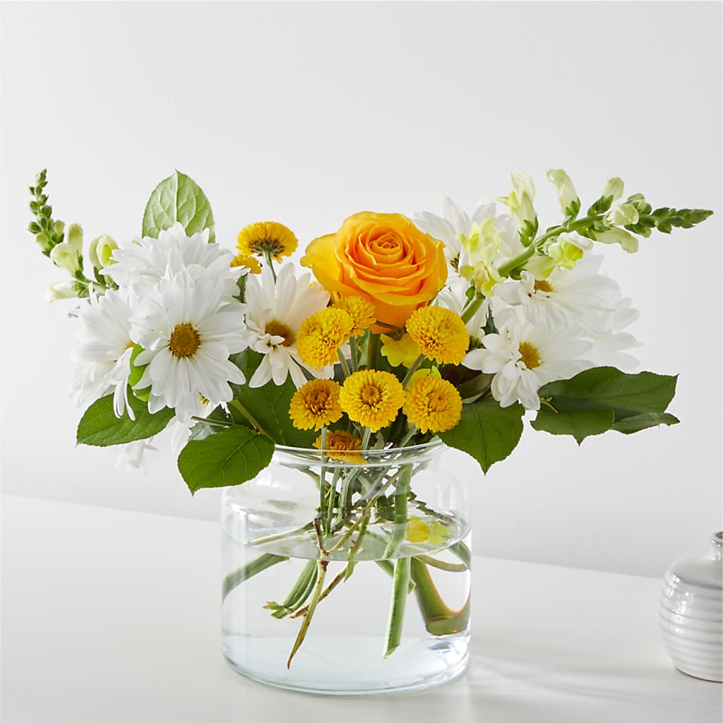 Sun Salutation Bouquet – RESILIENT ROSES FLORAL & DECOR LLC, Jacksonville FL