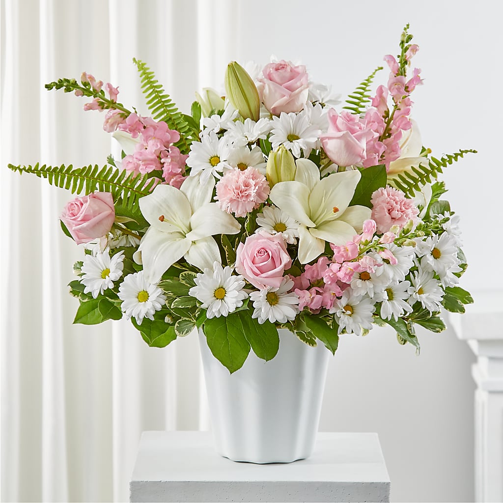 Soft Touch Tabletop Basket – RESILIENT ROSES FLORAL & DECOR LLC, Jacksonville FL