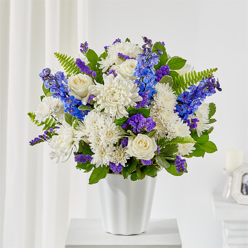 Hold Dear Tabletop Basket – RESILIENT ROSES FLORAL & DECOR LLC, Jacksonville FL