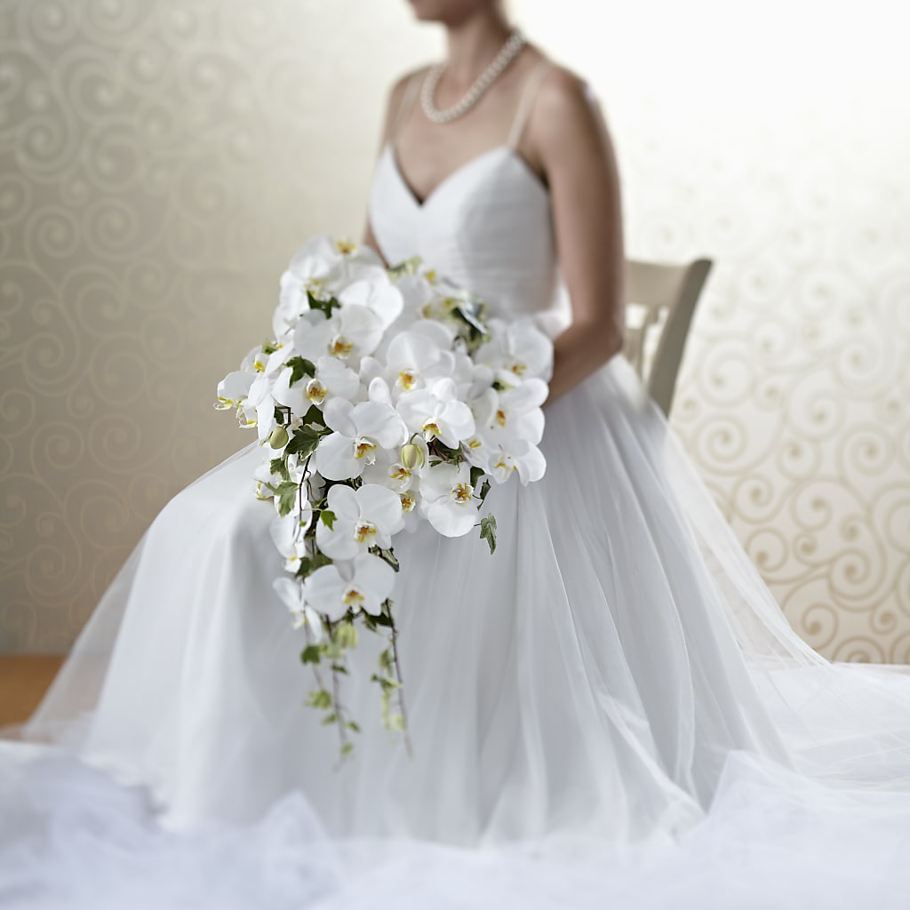 Classic White Bouquet – RESILIENT ROSES FLORAL & DECOR LLC, Jacksonville FL