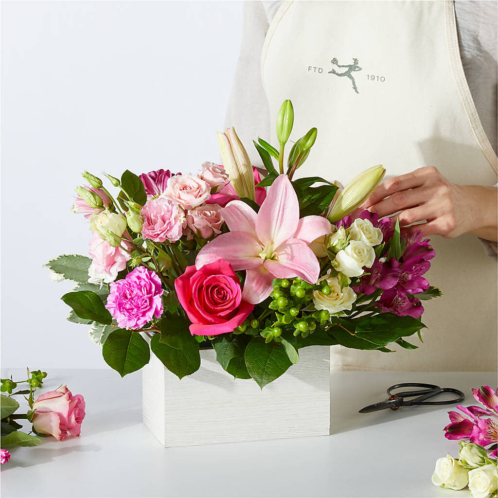 Sweetberry Box – A Florist Original – RESILIENT ROSES FLORAL & DECOR LLC, Jacksonville FL