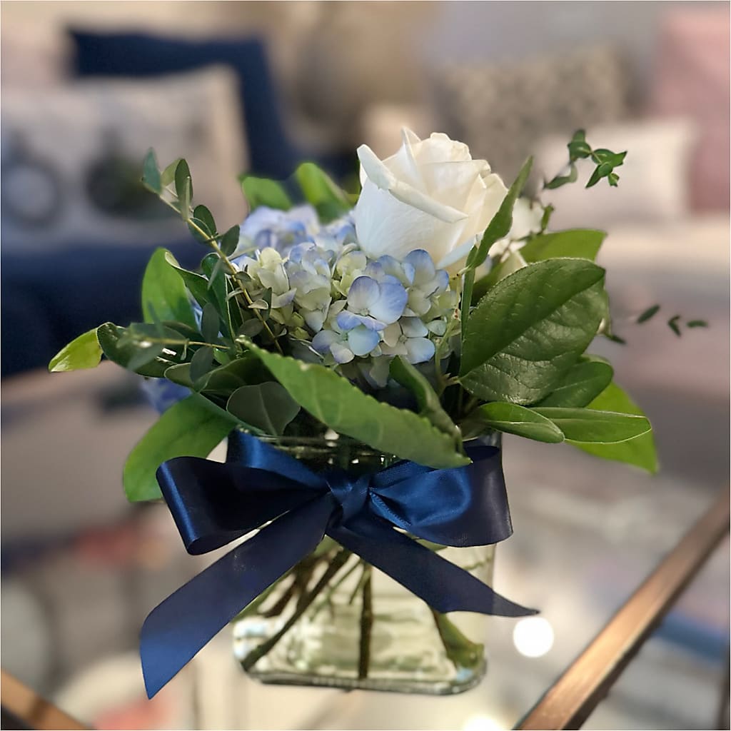 Sky Blue Delight Bouquet – RESILIENT ROSES FLORAL & DECOR LLC, Jacksonville FL