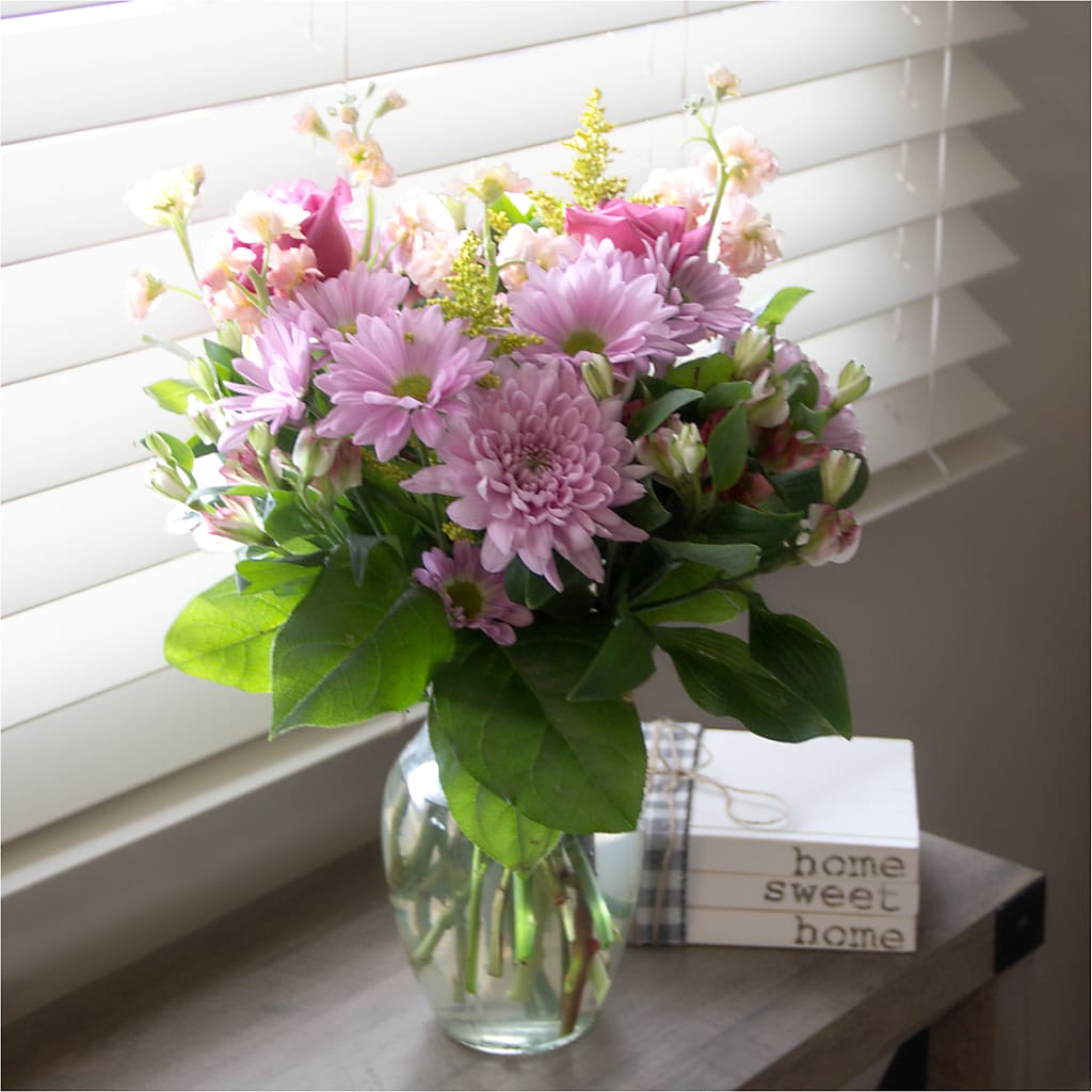 Pastel Tradition - A Florist Original – RESILIENT ROSES FLORAL & DECOR LLC, Jacksonville FL