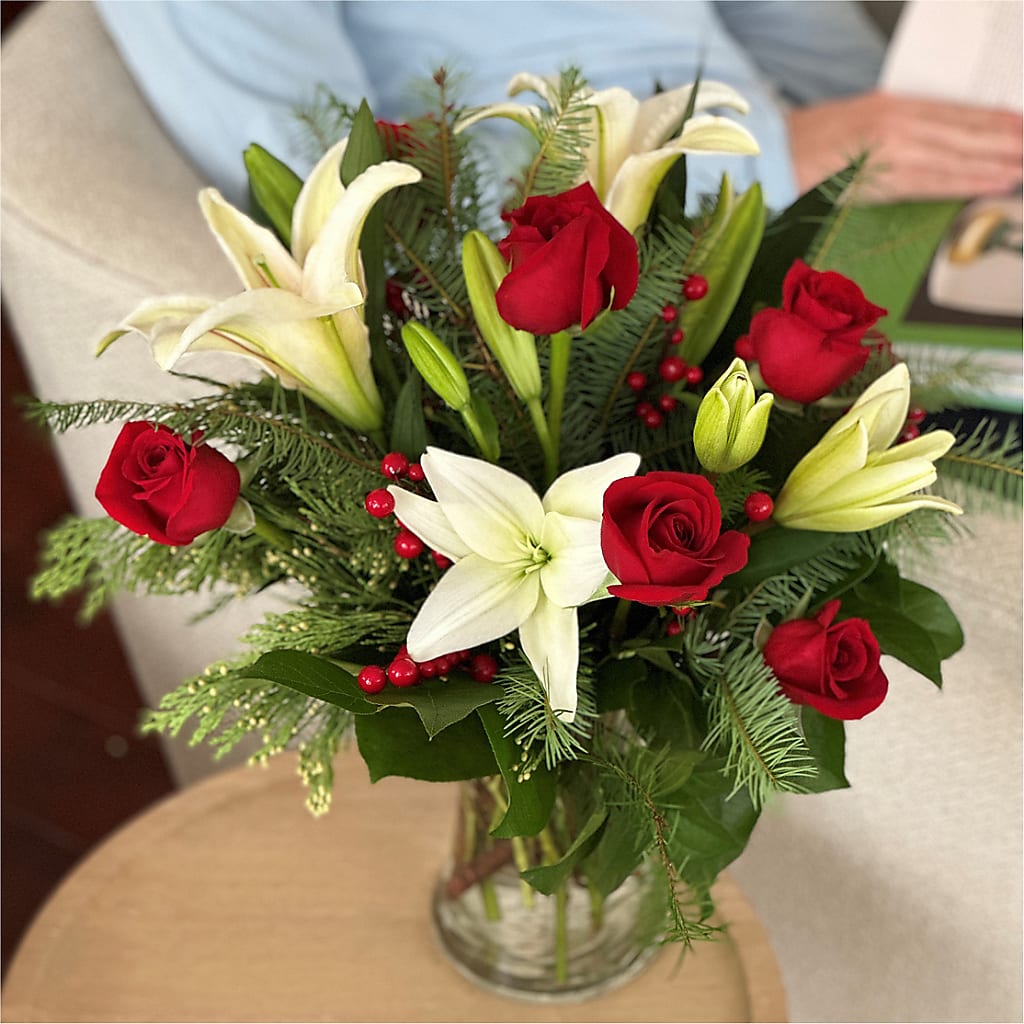Sparkling Snowflakes Bouquet – RESILIENT ROSES FLORAL & DECOR LLC, Jacksonville FL