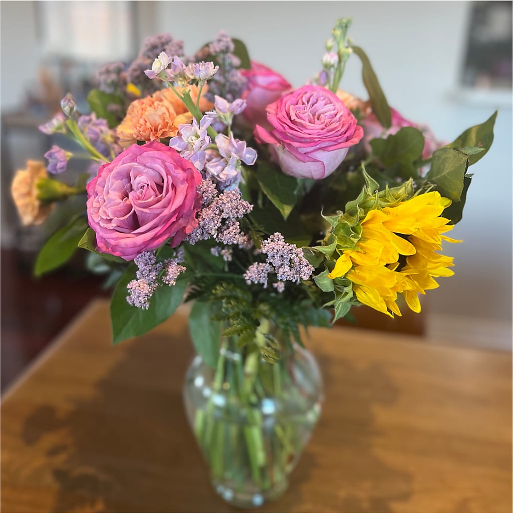 Yellow Brick Road Bouquet – RESILIENT ROSES FLORAL & DECOR LLC, Jacksonville FL