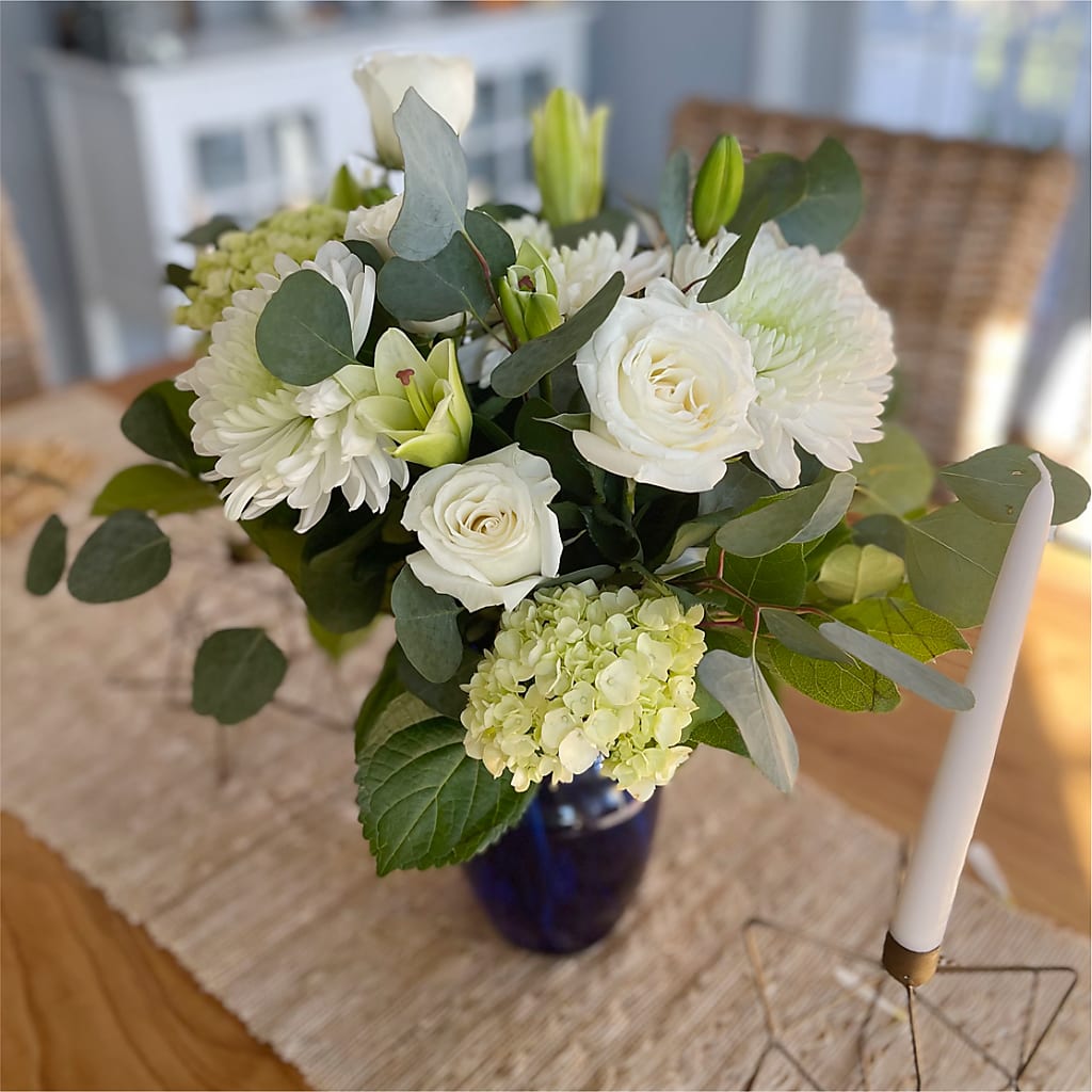 Snowy Dreams Bouquet – RESILIENT ROSES FLORAL & DECOR LLC, Jacksonville FL