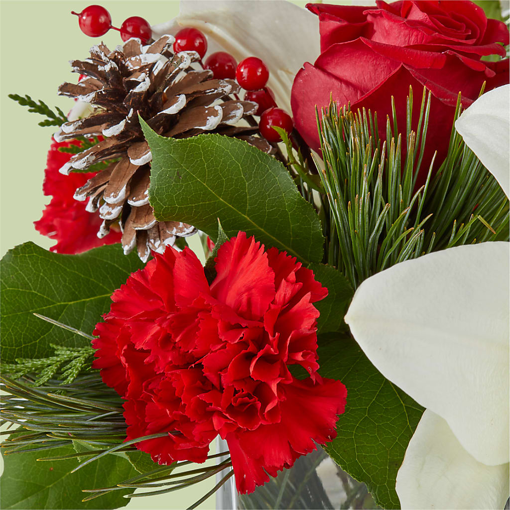 Glistening Icicles Bouquet – RESILIENT ROSES FLORAL & DECOR LLC, Jacksonville FL