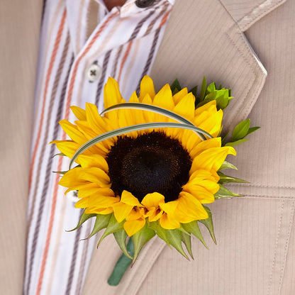 Free Spirit Boutonniere – RESILIENT ROSES FLORAL & DECOR LLC, Jacksonville FL